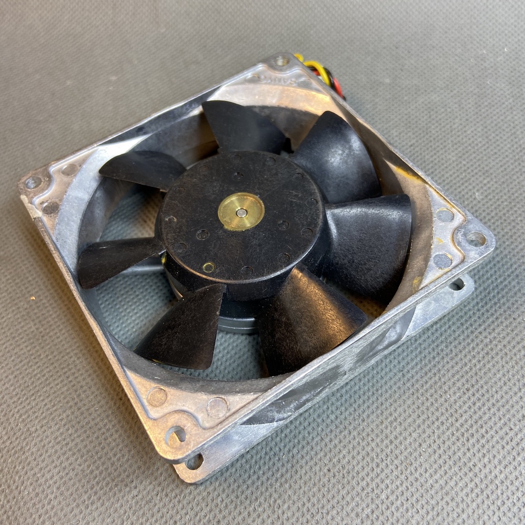 QUẠT 9 CM SANYO , SAN ACE 92L, 12V 0.21A . GIÓ TỐT 109L0912H405 KHUNG NHÔM