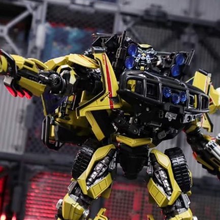 Mô hình Transformers Ratchet T-11