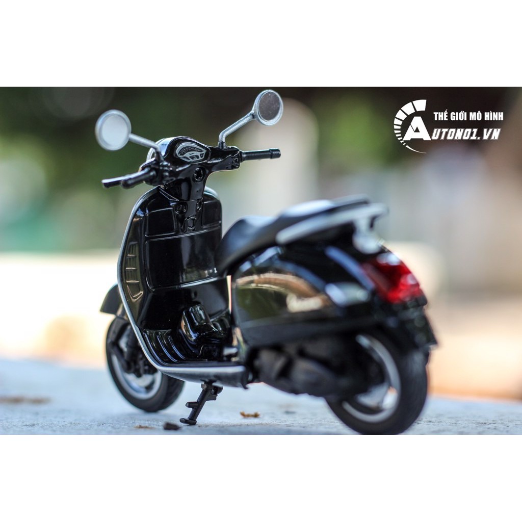 Mô hình xe Vespa GTS 125CC 2017 Black 1:18 Welly 7171C