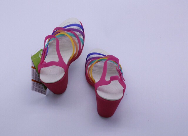Sandal cao 7cm hãng cros- size 7