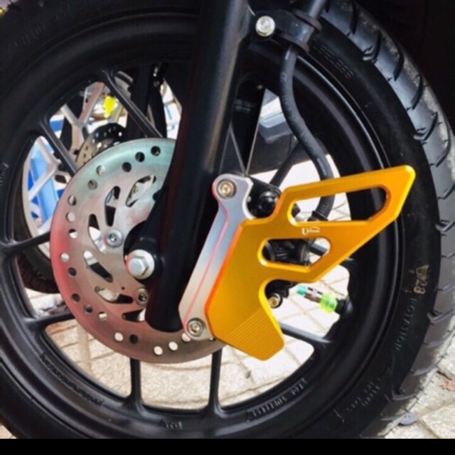 Che heo dầu trước AB