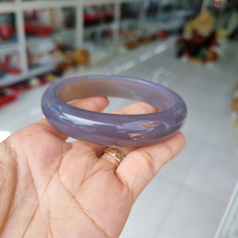 Vòng tay bản liền nguyên khối Chalcedony m.não màu xám tự nhiên size to