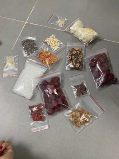 Chè dưỡng nhan tuyết yến ( bịch 500g )