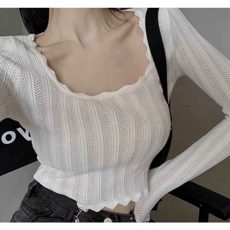 Áo croptop tay dài viền bèo xinh xắn