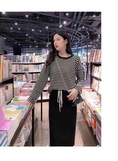 Set áo kẻ đen chân váy