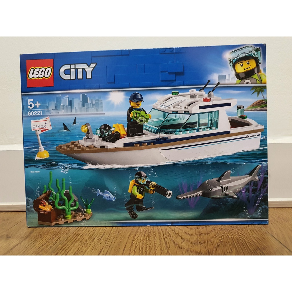 LEGO Thuyền Buồm Lặn Biển 60221