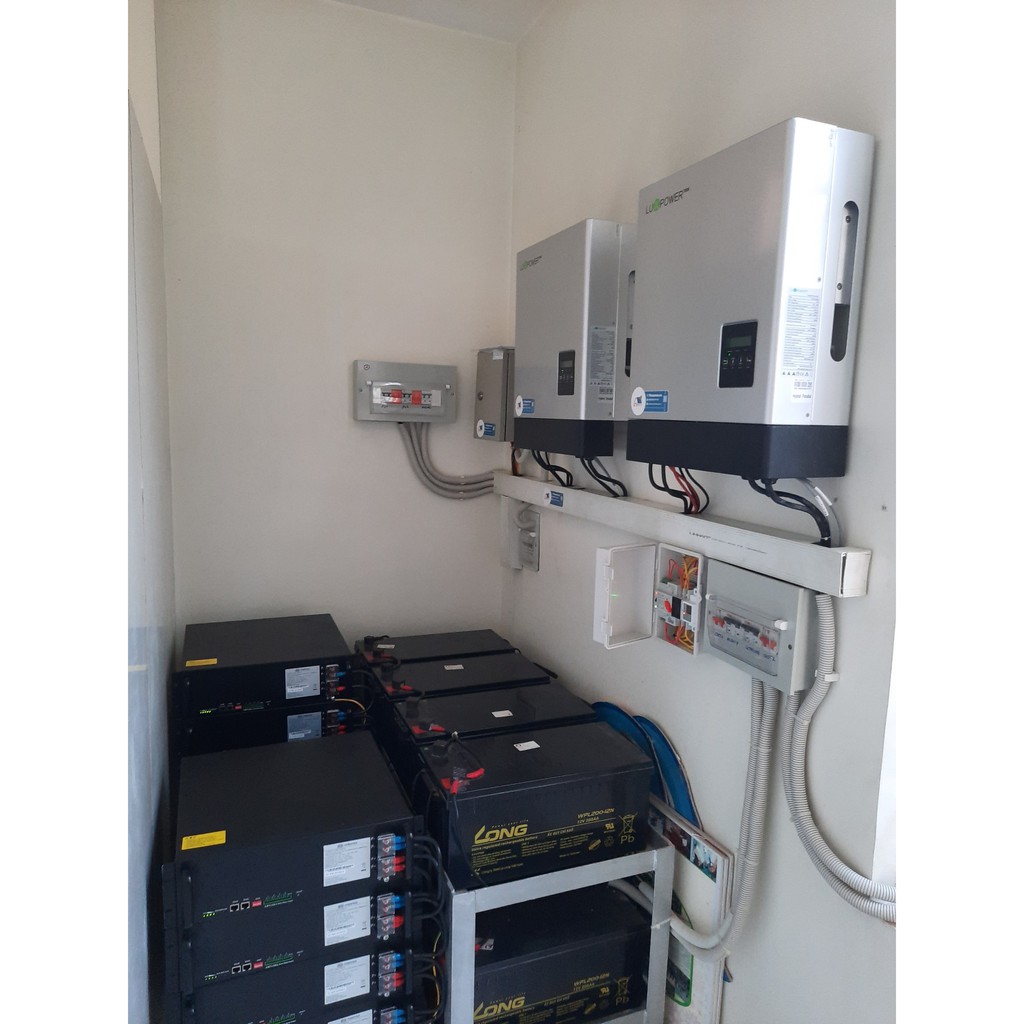 Hòa lưới có lưu trữ Hybrid Luxpower 5KW Hybrid Inverter