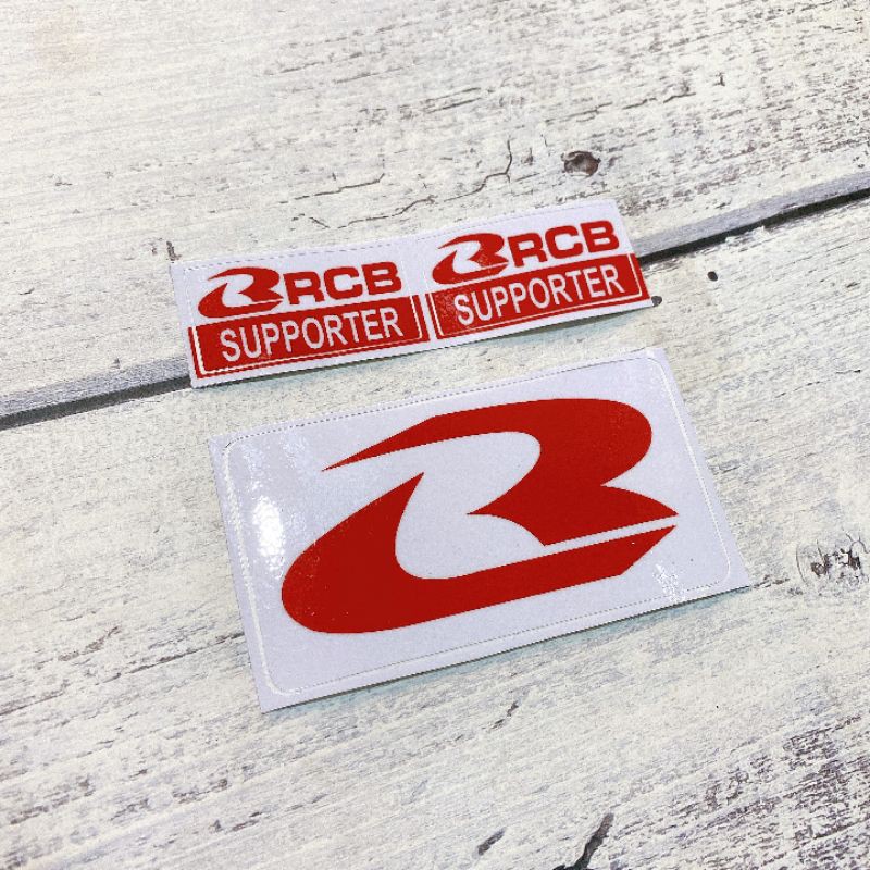 Tem bộ đủ kiểu mẫu racing boy