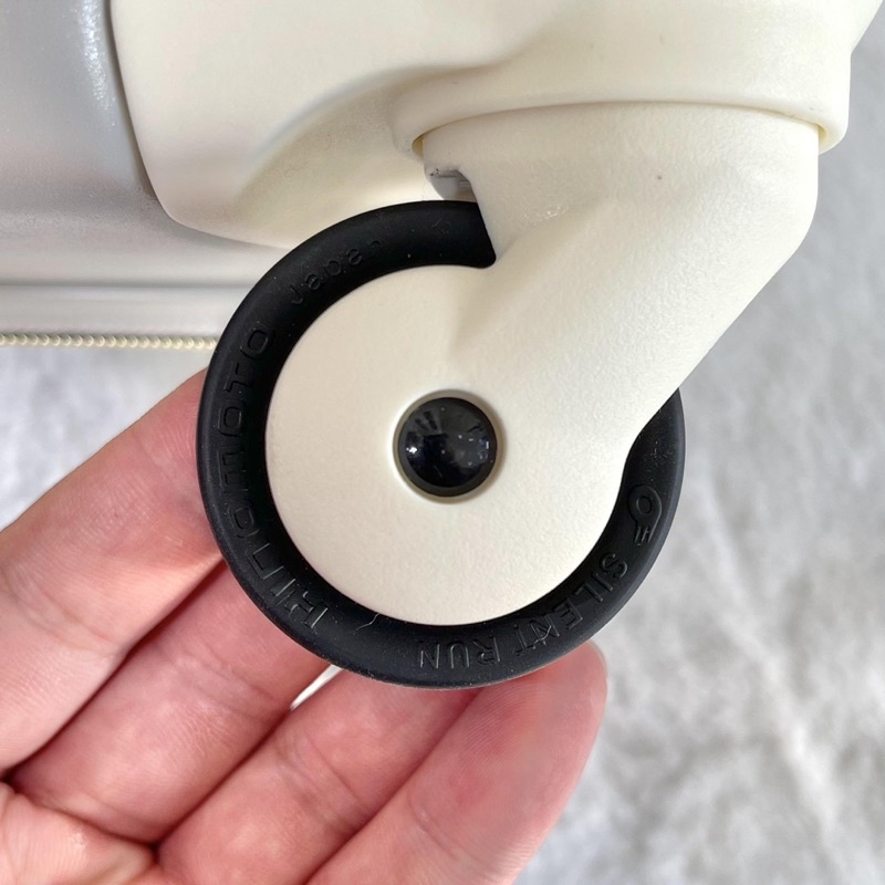 Vali Du Lịch Cao cấp HINOTOMO Xuất Nhật Có Ngăn Kéo Phụ Size 20-24 - Cáo Đeo Nơ