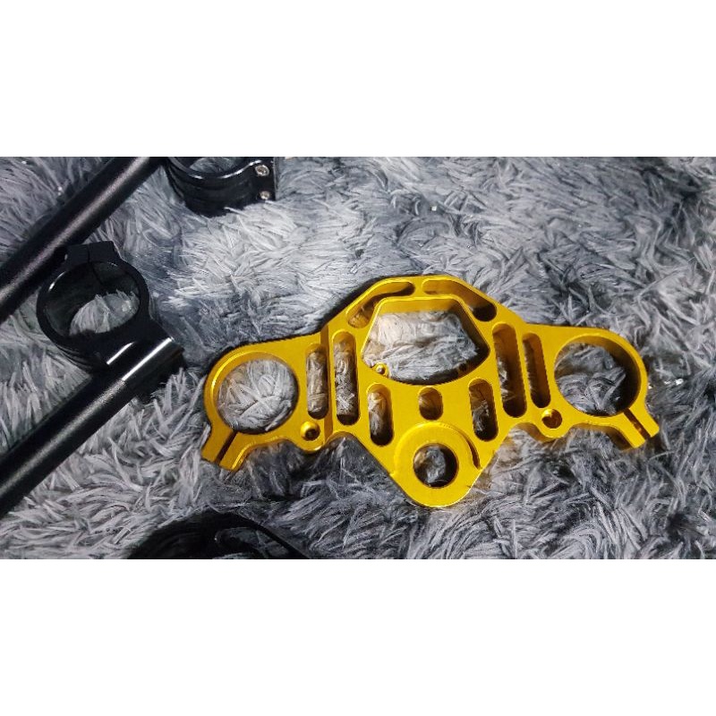 Chảng 3 trên CNC thuần sport kiểu R1 cho R15v3