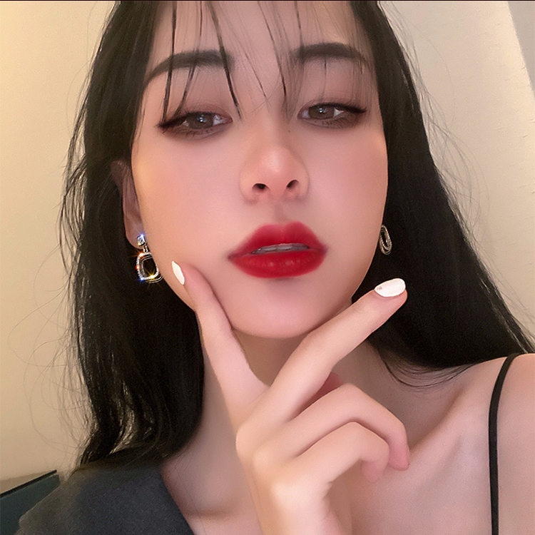 Bông Tai Hình Vuông Đính Đá Lấp Lánh Màu Đen Phong Cách Hàn Quốc Cho Nữ