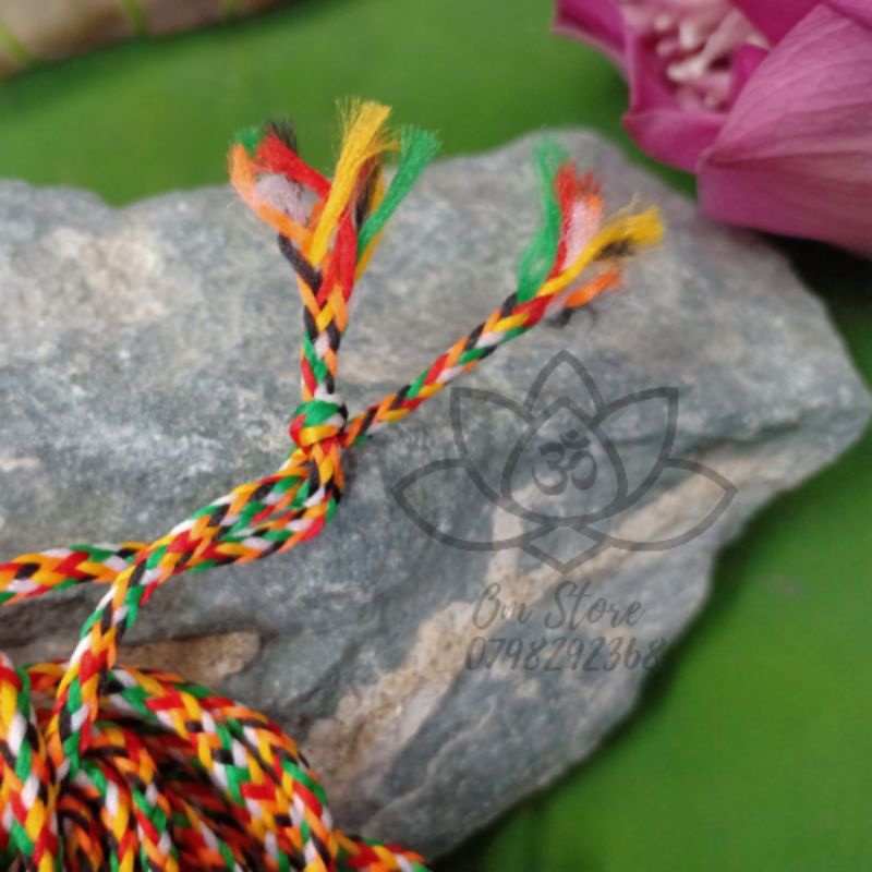 5 met dây chỉ ngũ sắc Nepal làm vòng tay