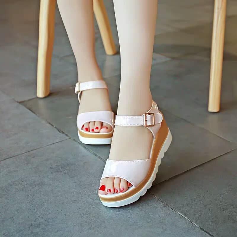 Sandal đế bánh mì