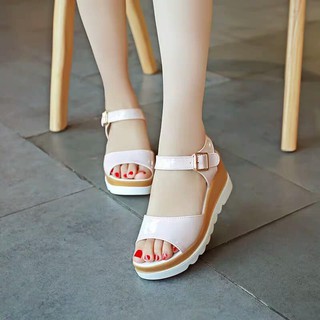 Sandal đế bánh mì