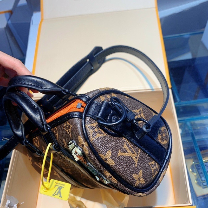 Túi đeo LV Keepallnano bản 2021 box nam châm hịn♥️ | BigBuy360 - bigbuy360.vn