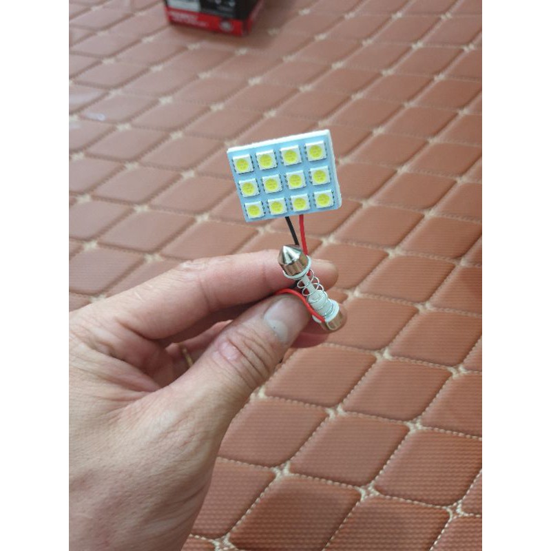 Đèn Led trần xe - 12 led