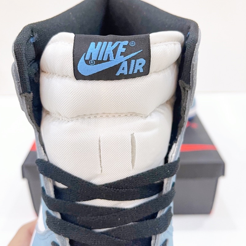 Giày sneaker Jordan High University Da phấn - BẢN ĐẸP FULLBOX KÈM 1 DÂY PHỤ