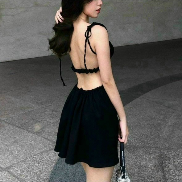 Đầm 2 dây buộc nơ vai hơ rluwng 1 dây chun dáng xòe nhẹ xinh