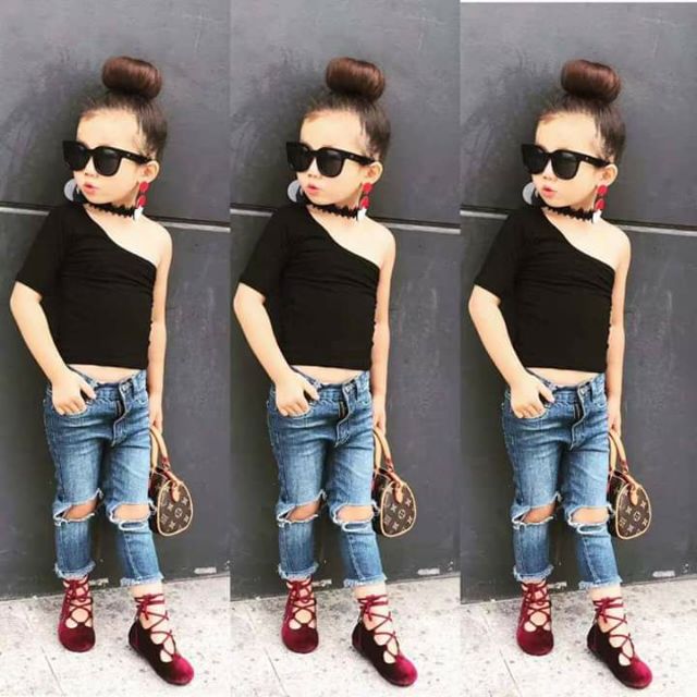 Áo sát nách lệch vai