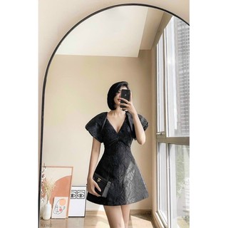 ĐẦM GẤM CỔ V TAY PHỒNG