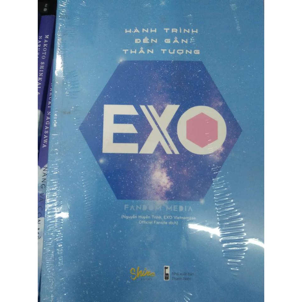 Sách - Hành trình đến gần thần tượng EXO (Bản đb số lượng có hạn) | BigBuy360 - bigbuy360.vn
