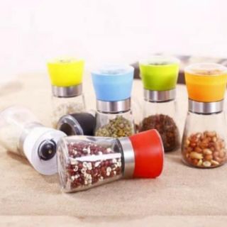 Cối xay tiêu cầm tay