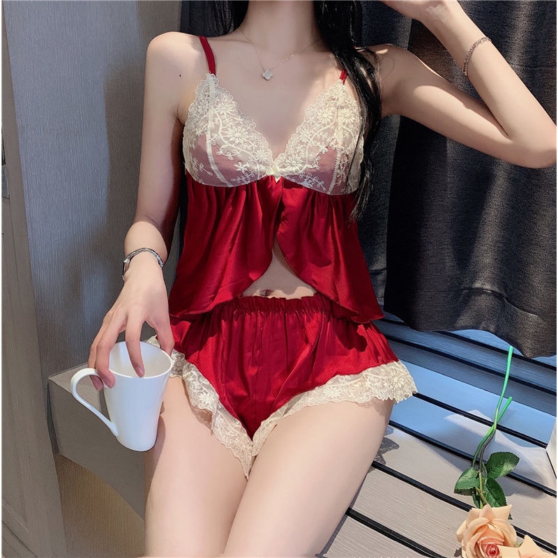Bộ Đồ Ngủ Hai Mảnh Gồm Áo Hai Dây Và Quần Ngắn Phối Ren Dễ Thương Quyến Rũ Dành Cho Nữ 2022
