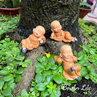 Tượng chú tiểu an lạc