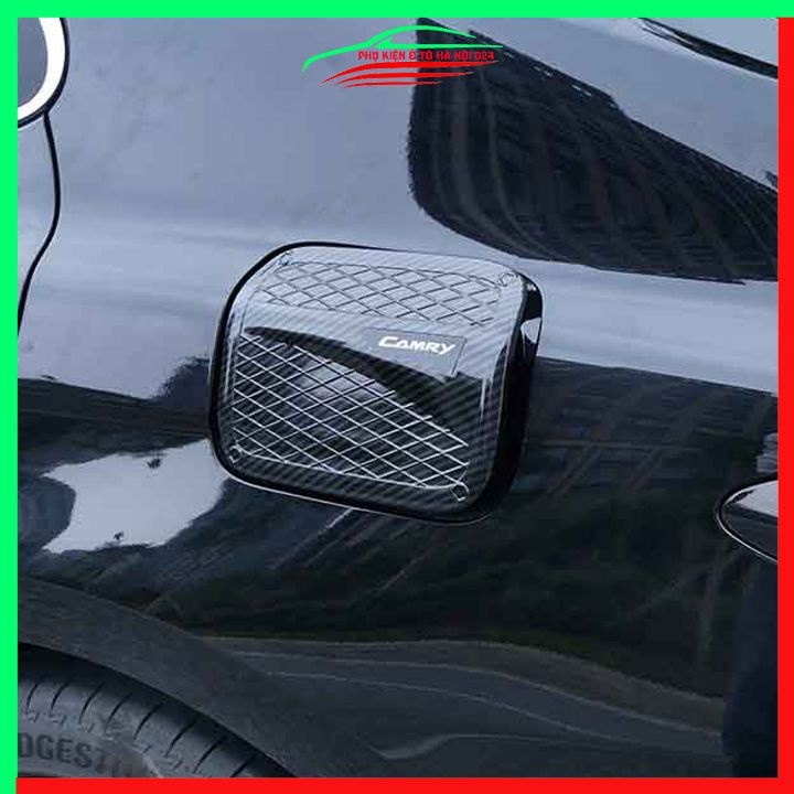 Ốp nắp xăng Camry 2019-2023 vân cacbon bảo vệ chống trầy trang trí ô tô