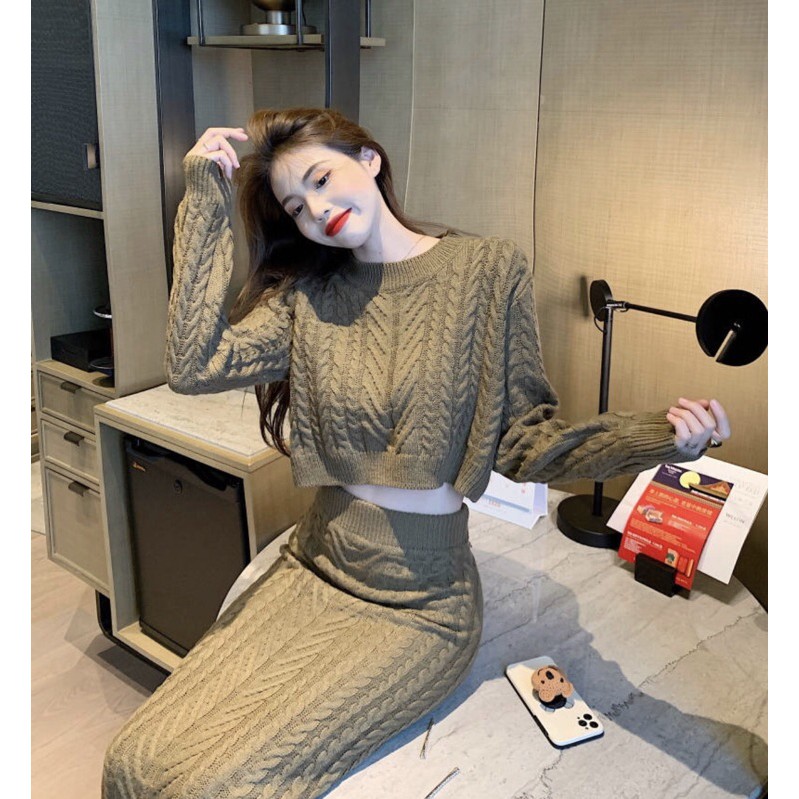[CROP TOP SẴN] Áo Len Crop Top Siêu Cá Tính, Cho Bạn Nữ Thêm Yêu, Hot Trend 2020 Mùa Đông Không Lạnh, Thời Trang | BigBuy360 - bigbuy360.vn