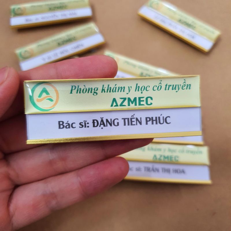 Bảng tên nhân viên - Thay tên