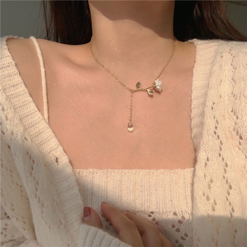 Vòng Cổ Xương Quai Xanh Trắng Đính Hạt Trong Suốt Phong Cách Hàn Quốc