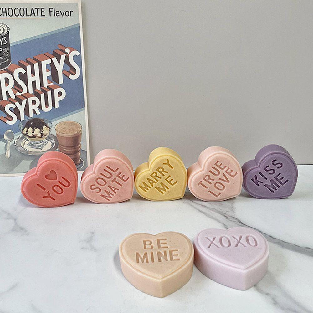 Khuôn Silicone Làm Xà Phòng Handmade Đa Năng Hình Trái Tim / Chữ Cái