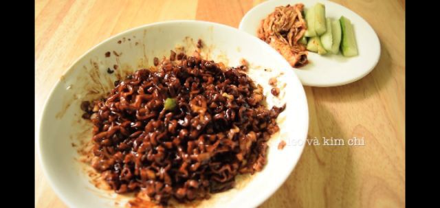 Mì Ottogi xốt tương đen Jin Jjajang Ramen