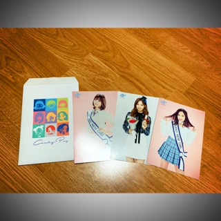 Hình Trading card của nhóm Twice (Momo, Mina, Tzuyu)