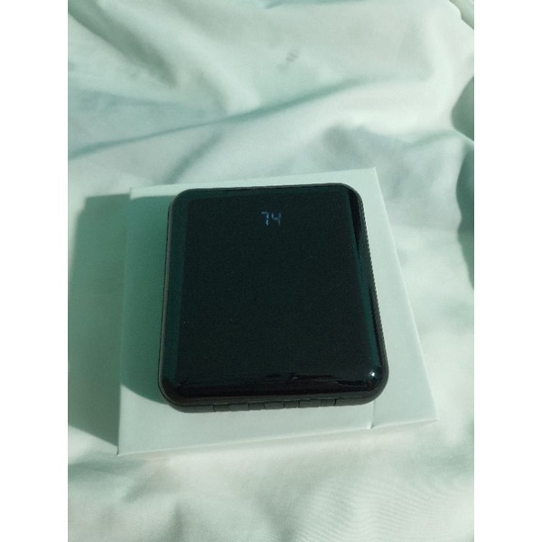 Sạc dự phòng PowerBank 10000mAh - Cáp liền tiện lợi - Màn hình hiện dung lượng