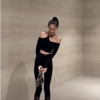 Áo trễ vai body 2 dây lệch dài tay ATV21