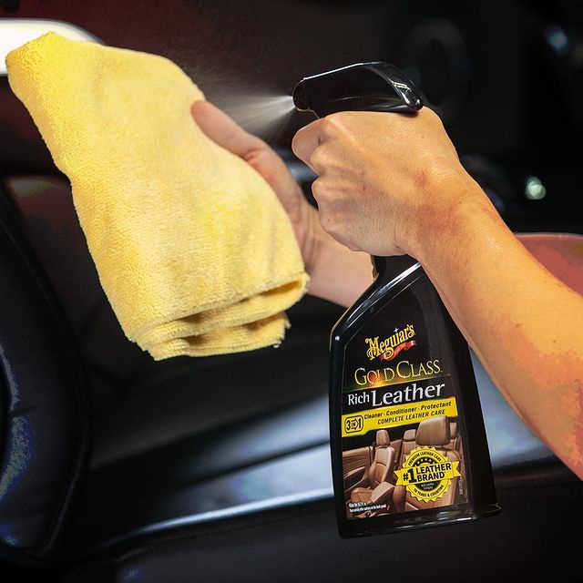 Meguiar's MUA Chai xịt dưỡng da 3 trong 1 TẶNG khăn lau nội thất - Gold Class Rich Leather & Supreme Towel, G10916_KLX