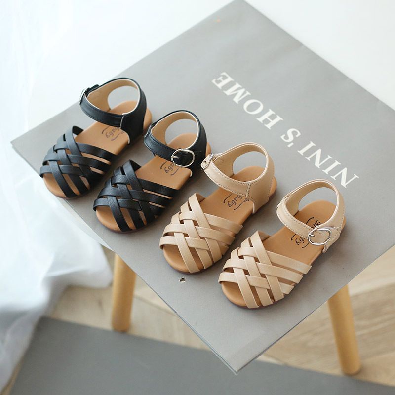 Sandal rọ vintage bé gái ( màu đen)