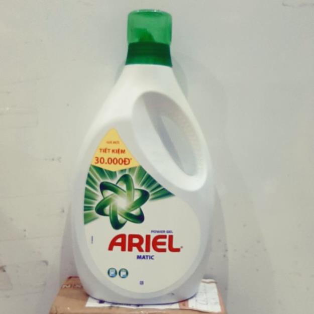 Nước giặt ARIEL Matic chai 2.3 lít