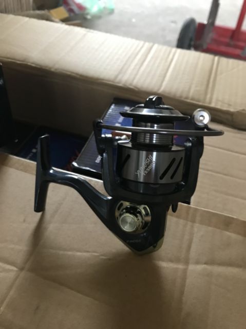 Máy câu cá kim loại tx 3000-7000