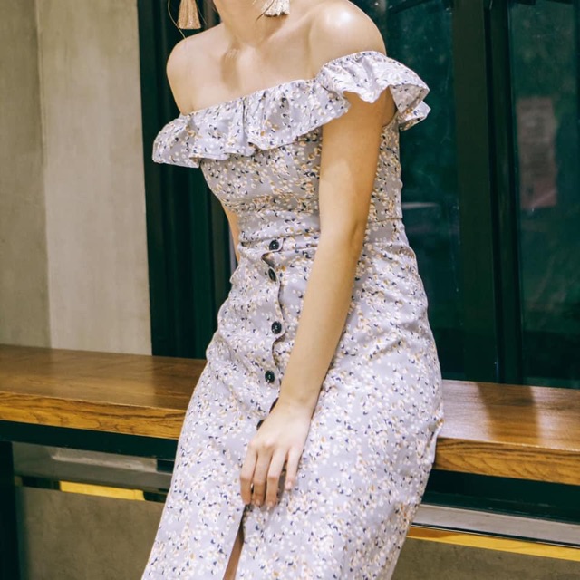Thanh lý - Đầm bẹt vai thun có co dãn Hnoss size M