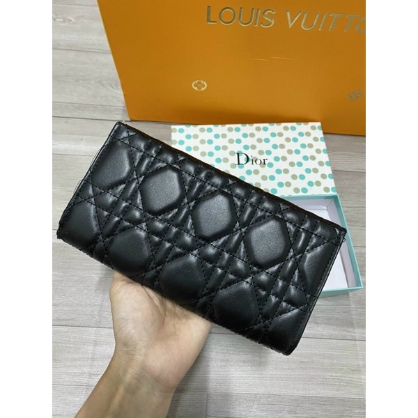 VÍ D TRẦN Ô SZ 20