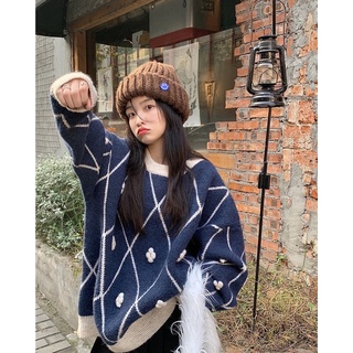 Áo len xanh navy ô quả trám đính hoa dễ thương Yannie
