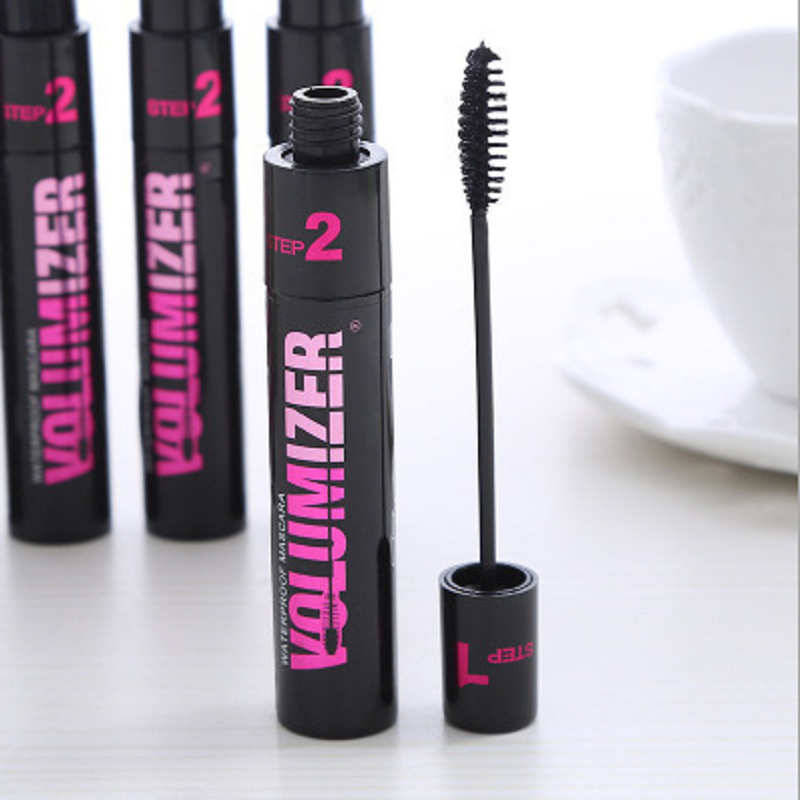 Mascara 1 + 2 với hai hiệu ứng điều chỉnh làm dày và uốn cong lông mi giúp mắt to | BigBuy360 - bigbuy360.vn