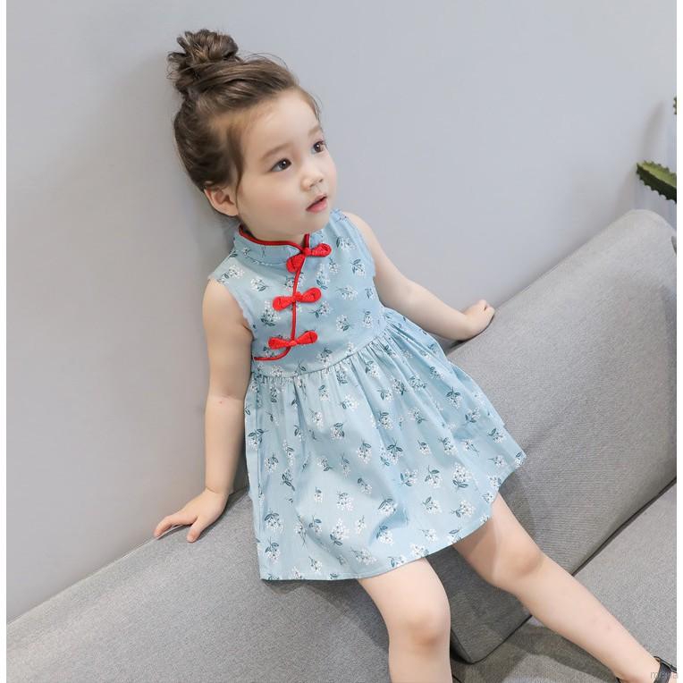 Đầm sườn xám tay dài in họa tiết cho bé gái