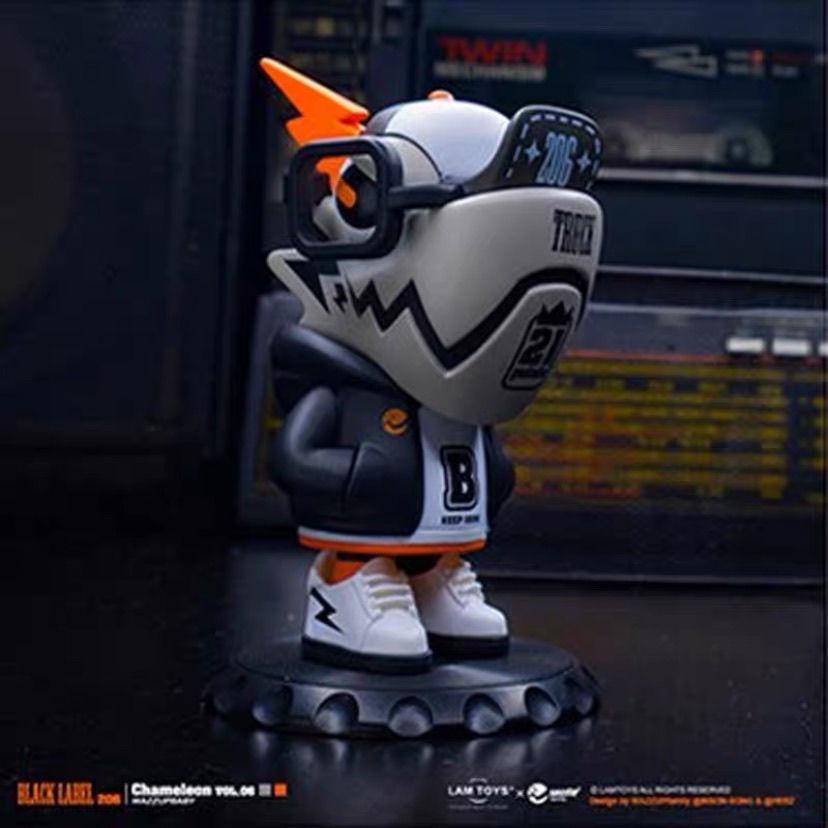 Đồ trang trí Nhân Vật LAMTOYS Chameleon 6 Màu Đen