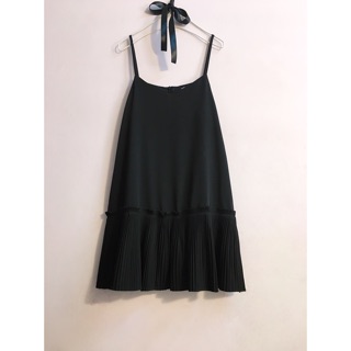 Đầm suông 2 dây vạt xếp ly