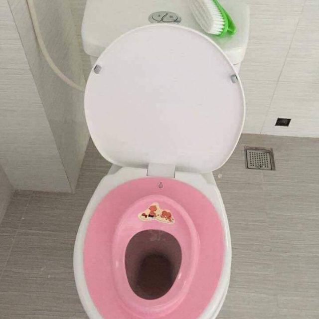 Kệ thu nhỏ bồn cầu cho bé