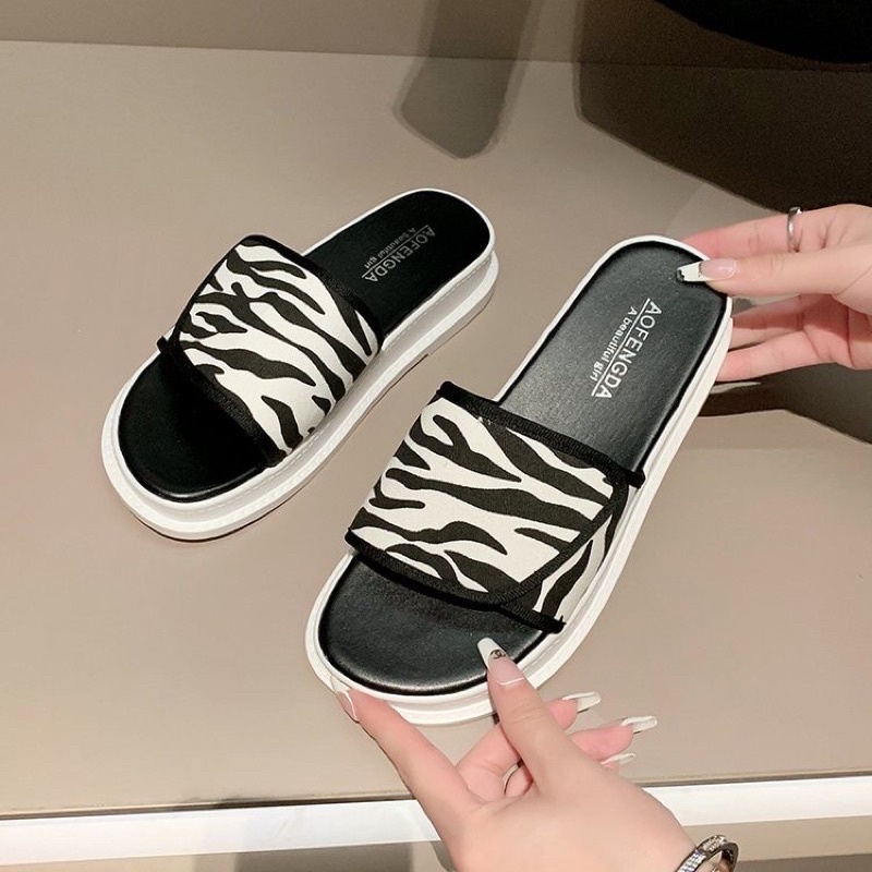 Dép nữ quai ngang thời trang sẵn hàng đủ màu